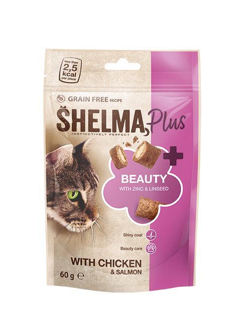 Grain free pillows for cats with chicken and salmon, with support of healthy skin and shiny coat